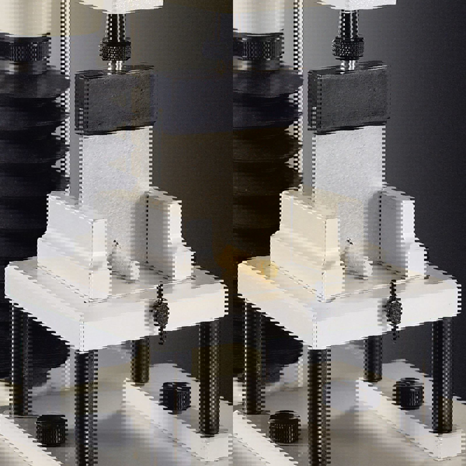 Thin V Warner Blade attached to Texture Analyser