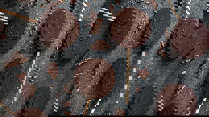 Chocolate Lollipops Infused With Cannabis Oil