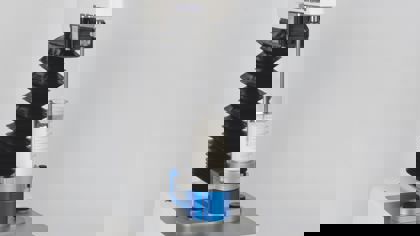 Why traditional powder flow tests are poor predictors of production behaviour